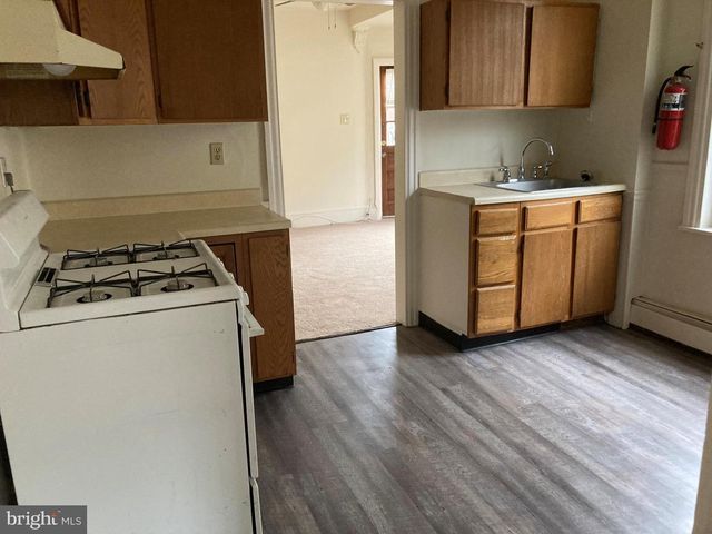 914 SWEDE ST, Norristown, PA 19401