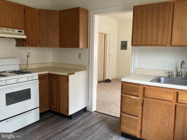 914 SWEDE ST, Norristown, PA 19401