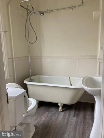 914 SWEDE ST, Norristown, PA 19401