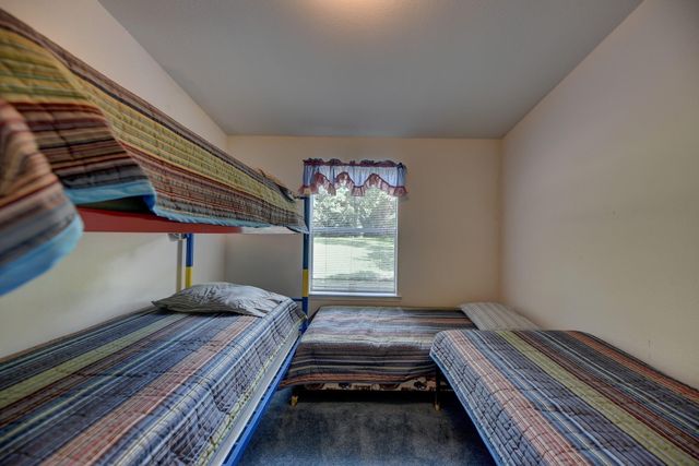 1040 Elm Crest, New Ulm, TX 78950