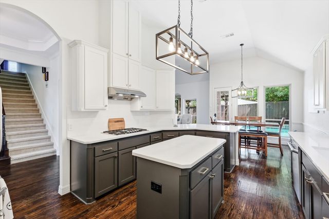 3409 Falken Court, Highland Village, TX 75077