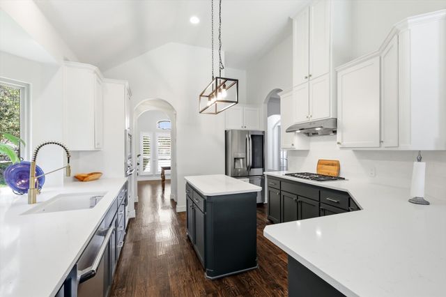 3409 Falken Court, Highland Village, TX 75077