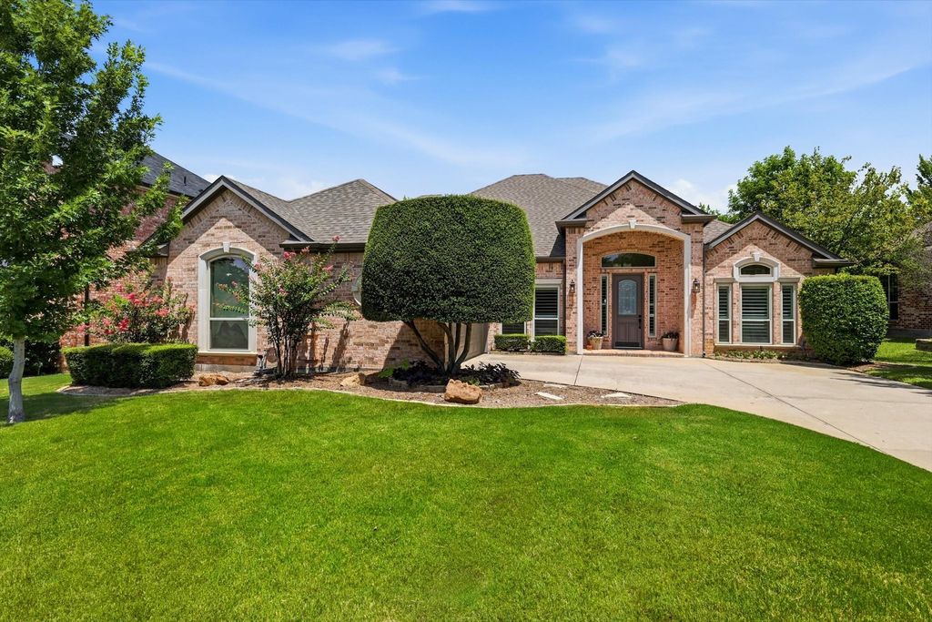3409 Falken Court, Highland Village, TX 75077