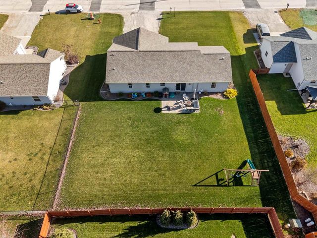 607 DEBRUIN ROAD, Combined Locks, WI 54113