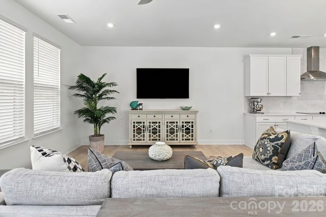 6007 Mariemont Circle, Charlotte, NC 28226