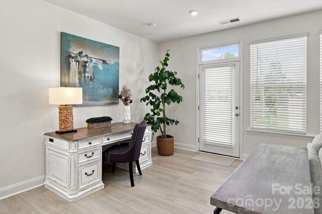 6007 Mariemont Circle, Charlotte, NC 28226