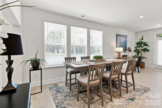 6007 Mariemont Circle, Charlotte, NC 28226