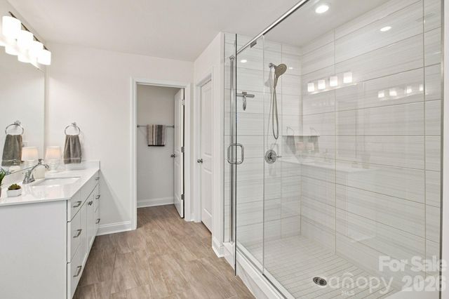 6007 Mariemont Circle, Charlotte, NC 28226
