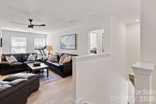 6007 Mariemont Circle, Charlotte, NC 28226