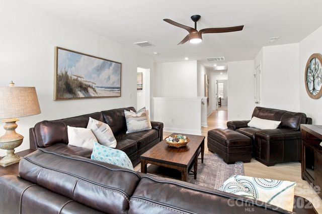 6007 Mariemont Circle, Charlotte, NC 28226