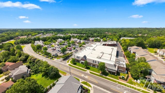 6007 Mariemont Circle, Charlotte, NC 28226