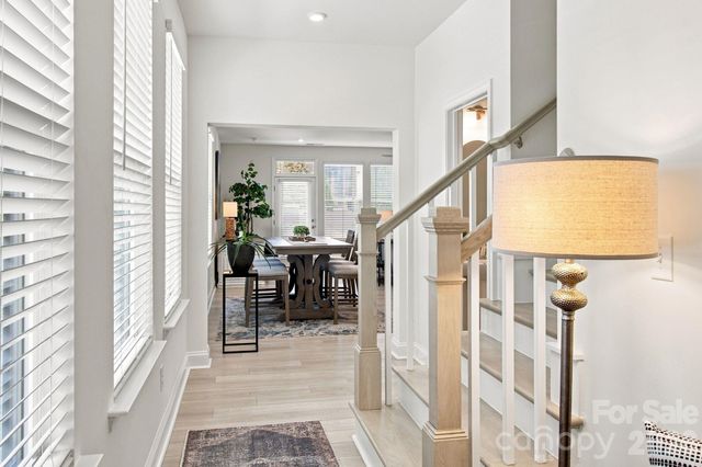 6007 Mariemont Circle, Charlotte, NC 28226