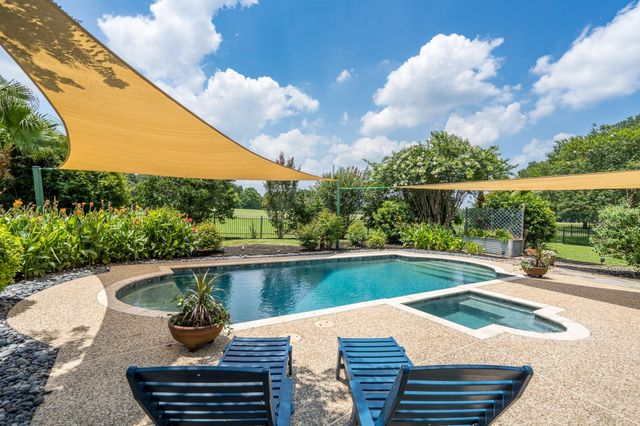 5914 Oakmoss Trail, Spring, TX 77379