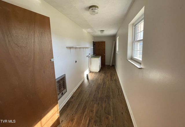 8893 Asheville Highway, Greeneville, TN 37743