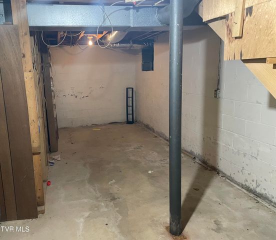 8893 Asheville Highway, Greeneville, TN 37743