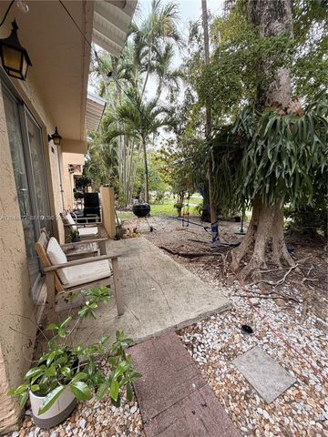8925 NE 4 Avenue Road 8925, Miami Shores, FL 33138