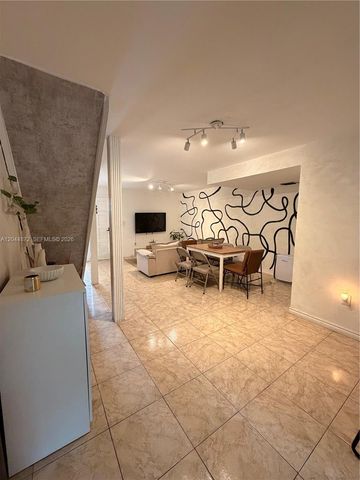 8925 NE 4 Avenue Road 8925, Miami Shores, FL 33138