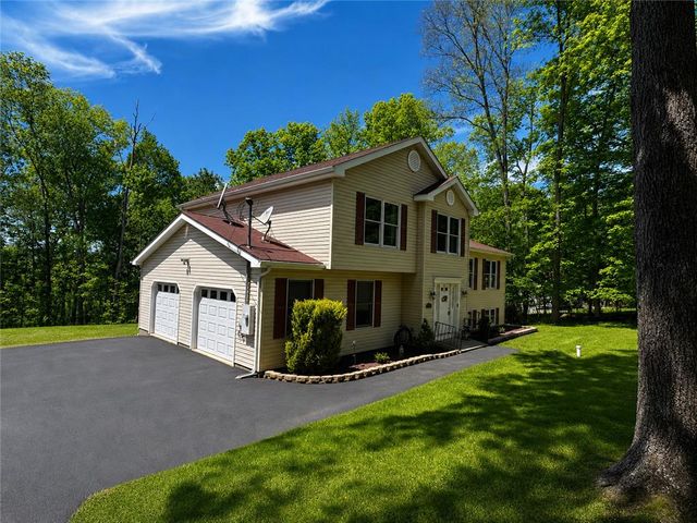 391 Rose Marie Lane, Price Twp, PA 18302