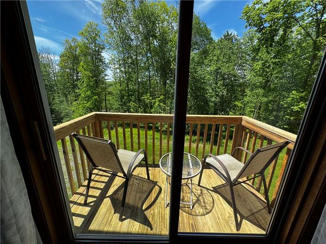 391 Rose Marie Lane, Price Twp, PA 18302