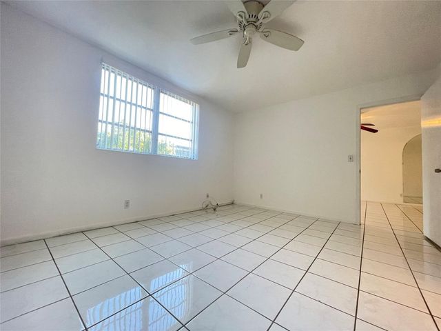2900 NW 47th Terrace 209A, Lauderdale Lakes, FL 33313