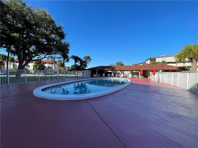 2900 NW 47th Terrace 209A, Lauderdale Lakes, FL 33313