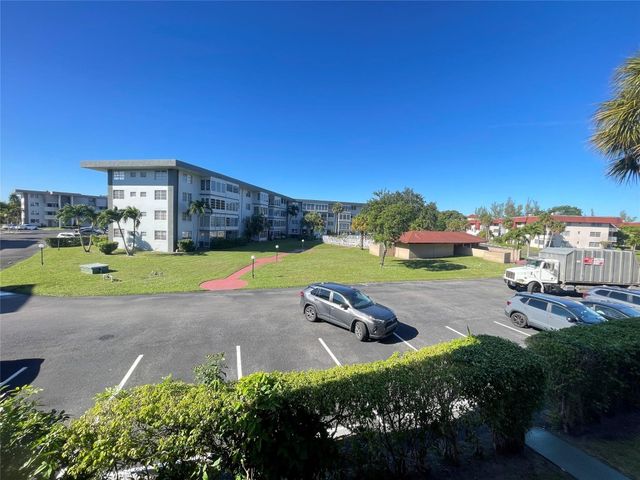 2900 NW 47th Terrace 209A, Lauderdale Lakes, FL 33313