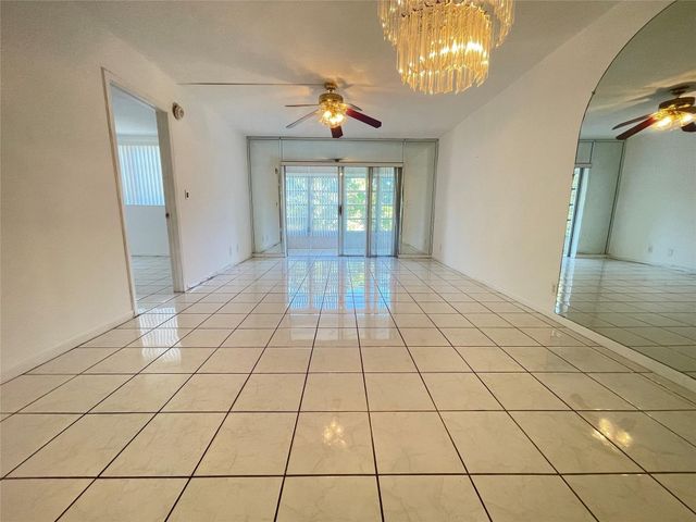 2900 NW 47th Terrace 209A, Lauderdale Lakes, FL 33313