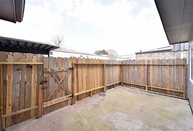 11002 Hammerly Boulevard 57, Houston, TX 77043