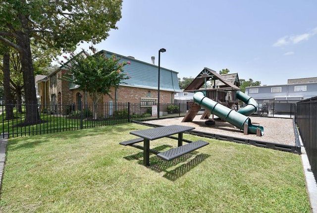 11002 Hammerly Boulevard 57, Houston, TX 77043
