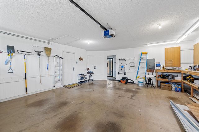 311 Neely Road, Hewitt, TX 76643