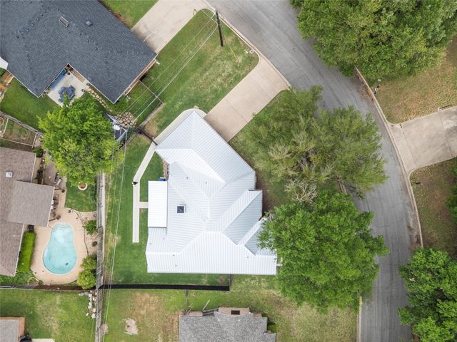 311 Neely Road, Hewitt, TX 76643