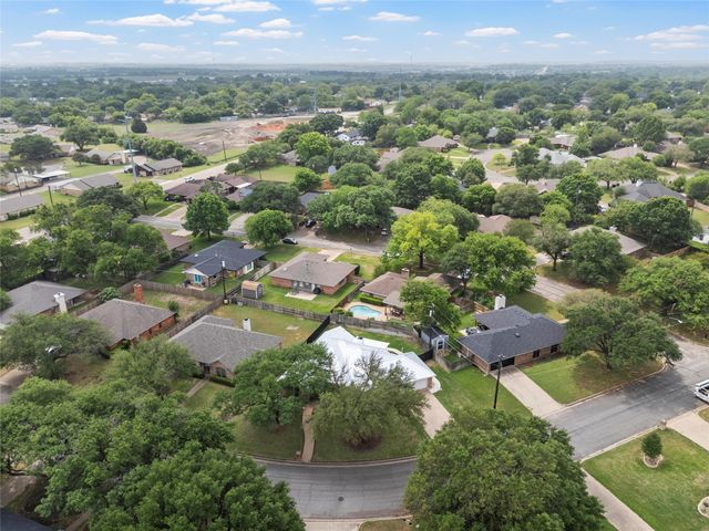311 Neely Road, Hewitt, TX 76643