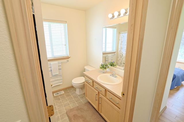 619 E Tara Lee Ave, Medical Lake, WA 99022