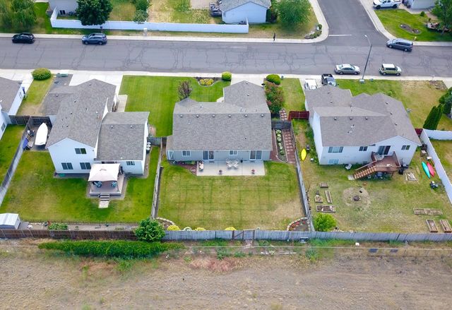 619 E Tara Lee Ave, Medical Lake, WA 99022