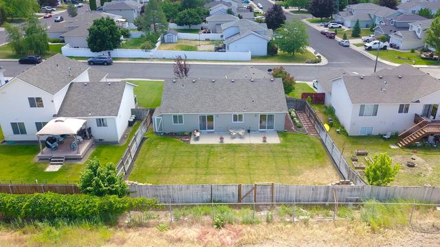619 E Tara Lee Ave, Medical Lake, WA 99022