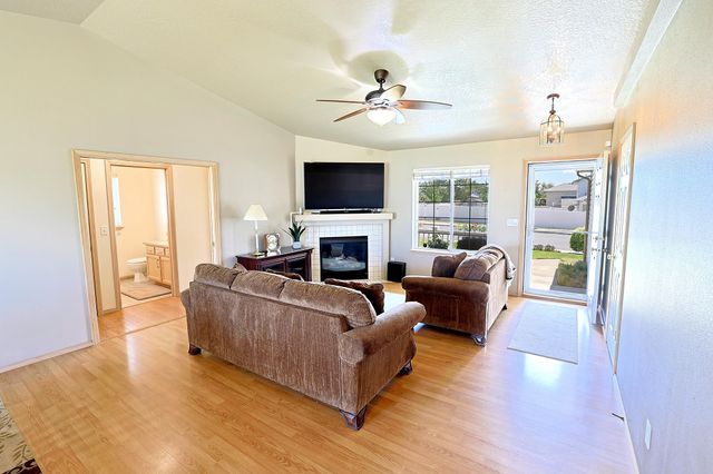 619 E Tara Lee Ave, Medical Lake, WA 99022