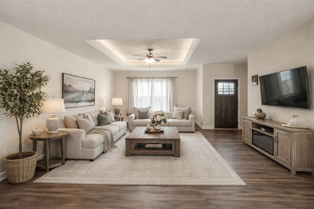 202 Hollow Tree Cir, Castalian Springs, TN 37031