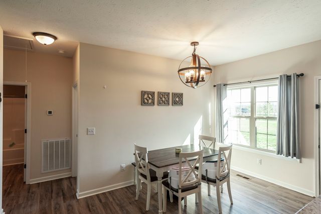 202 Hollow Tree Cir, Castalian Springs, TN 37031