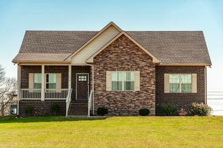 202 Hollow Tree Cir, Castalian Springs, TN 37031