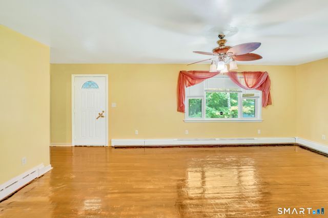 28 Faber Avenue, Waterbury, CT 06704