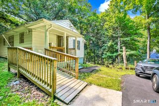 28 Faber Avenue, Waterbury, CT 06704