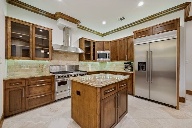 41 Bass Pond Drive, Frisco, TX 75034