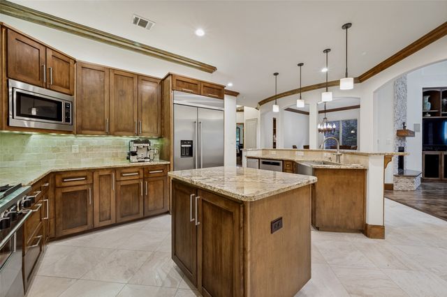 41 Bass Pond Drive, Frisco, TX 75034