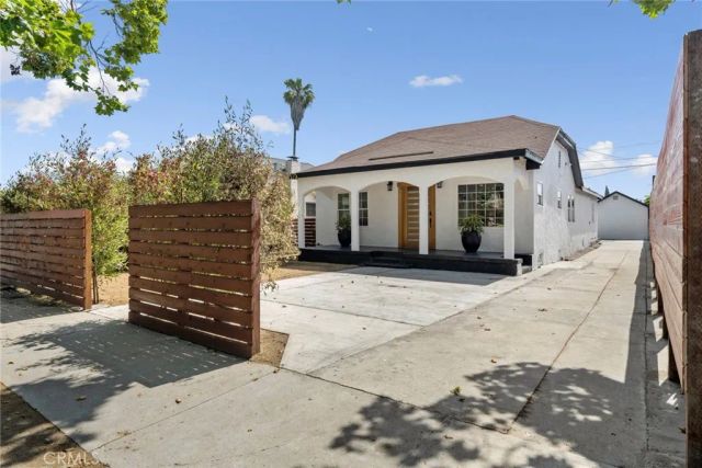5750 5th Avenue, Los Angeles, CA 90043