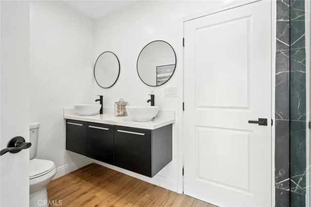 5750 5th Avenue, Los Angeles, CA 90043