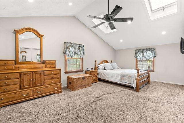 104 Arkansas Rd, Tewksbury, MA 01876