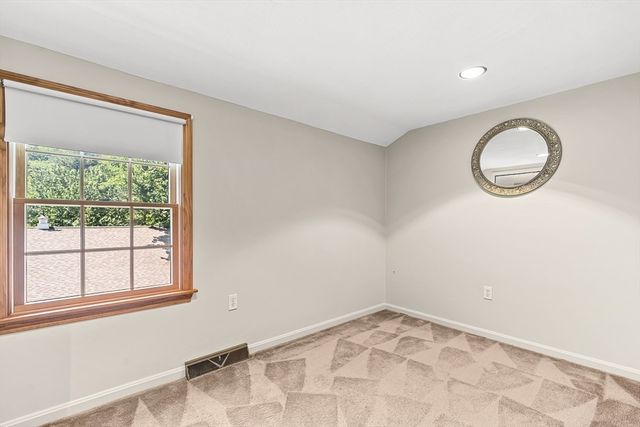 104 Arkansas Rd, Tewksbury, MA 01876