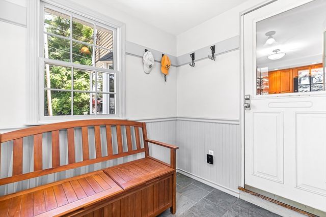 104 Arkansas Rd, Tewksbury, MA 01876