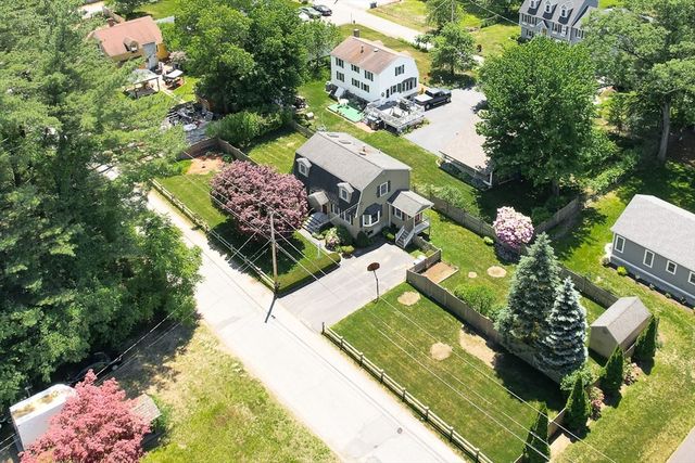 104 Arkansas Rd, Tewksbury, MA 01876
