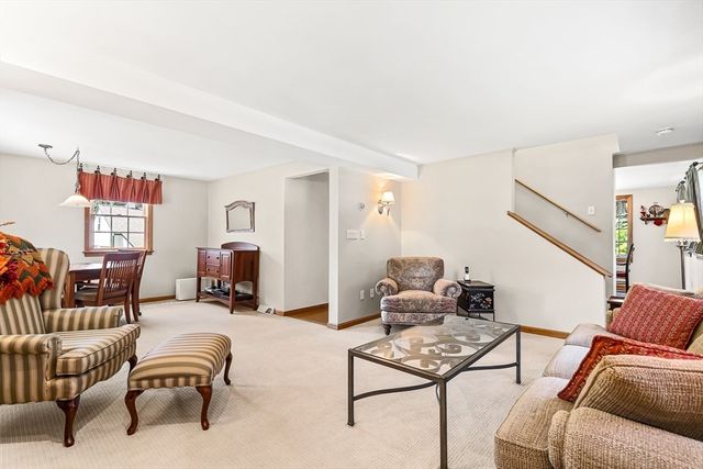 104 Arkansas Rd, Tewksbury, MA 01876